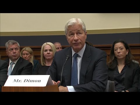 JPM CEO Dimon Says Regulations Have Gone Too Far Since Lehman
